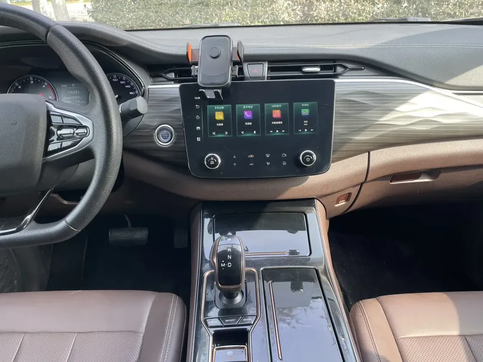 Dongfeng Ruiqi 7 Ruiqi 7 2.3T automatic two-wheel drive diesel standard long cargo box M9T 2022 — thumbnail 5