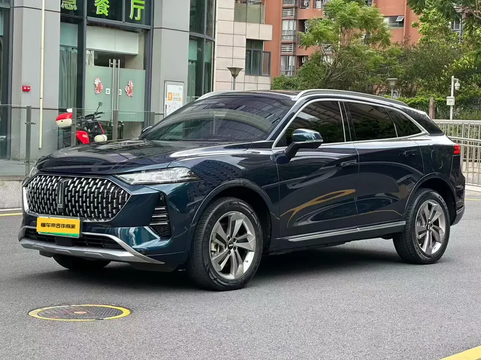 WEY Mocha PHEV Mocha PHEV 0 Anxiety Smart Edition 2022 — photo 1, buy with delivery to Moscow