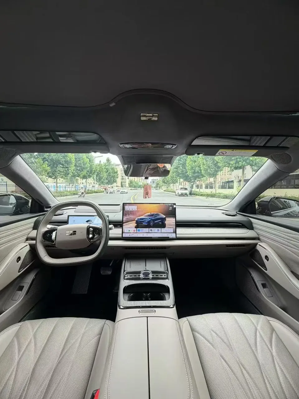 Geely Galaxy Star 8 PHEV Galaxy Star 8 PHEV 130km EM-P Starship Edition 2025 — thumbnail 5