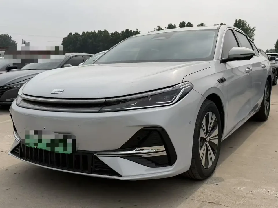 Geely Galaxy A7 EM Galaxy A7 EM 150km Premium Edition 2025 — photo 1, buy with delivery to Moscow