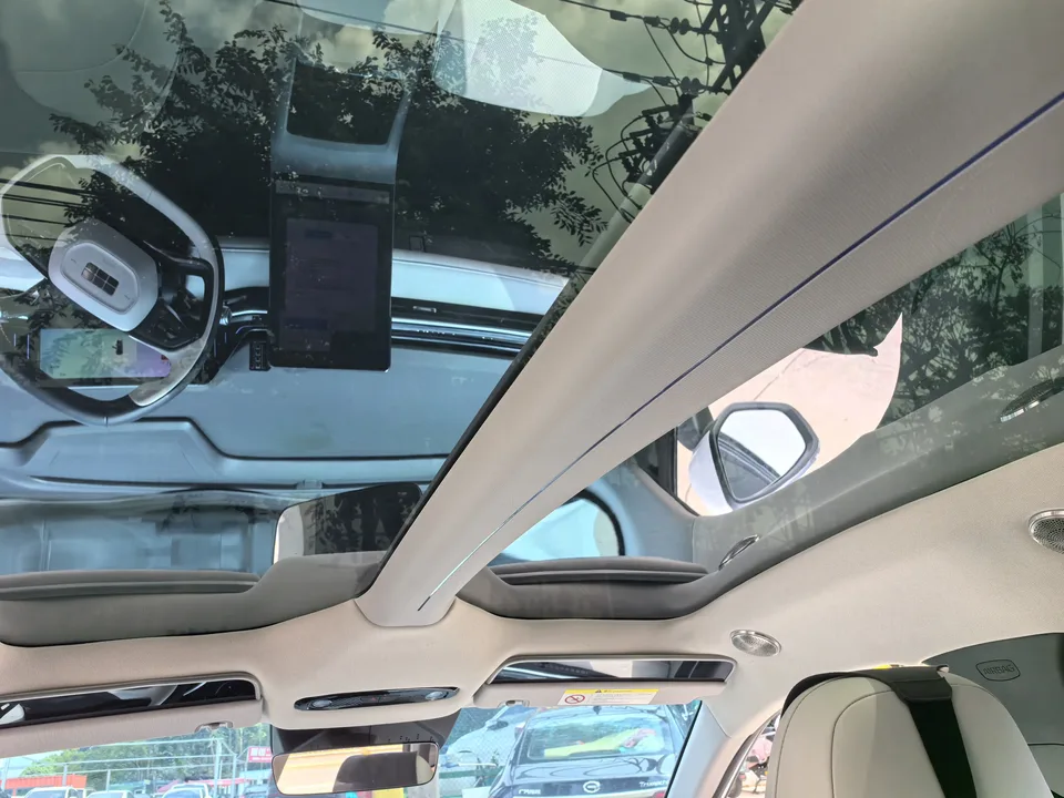 Geely Galaxy L6 Galaxy L6 Creative Edition 1.5T DHT 125km 2024 — thumbnail 3