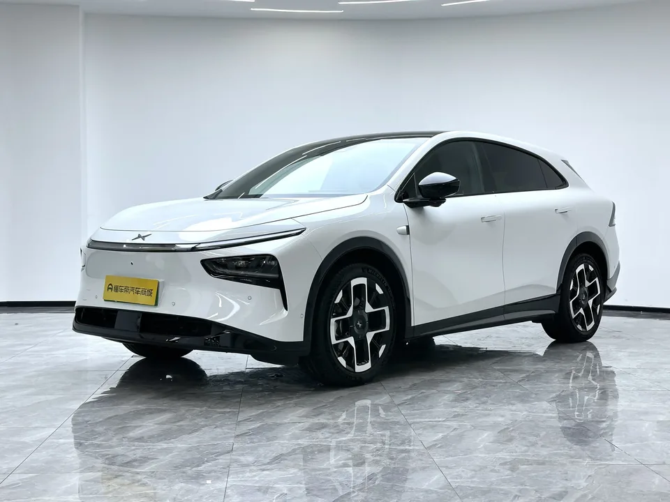 XPeng XPeng G7 Xpeng G7 702 Pure Electric Ultra with Extra Long Range 2025 — photo 1, buy with delivery to Moscow