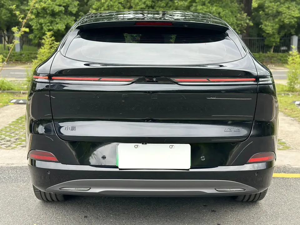 XPeng G6 Xpeng G6 Pure Electric 625 Long Range Max Technology Edition 2025 — thumbnail 2