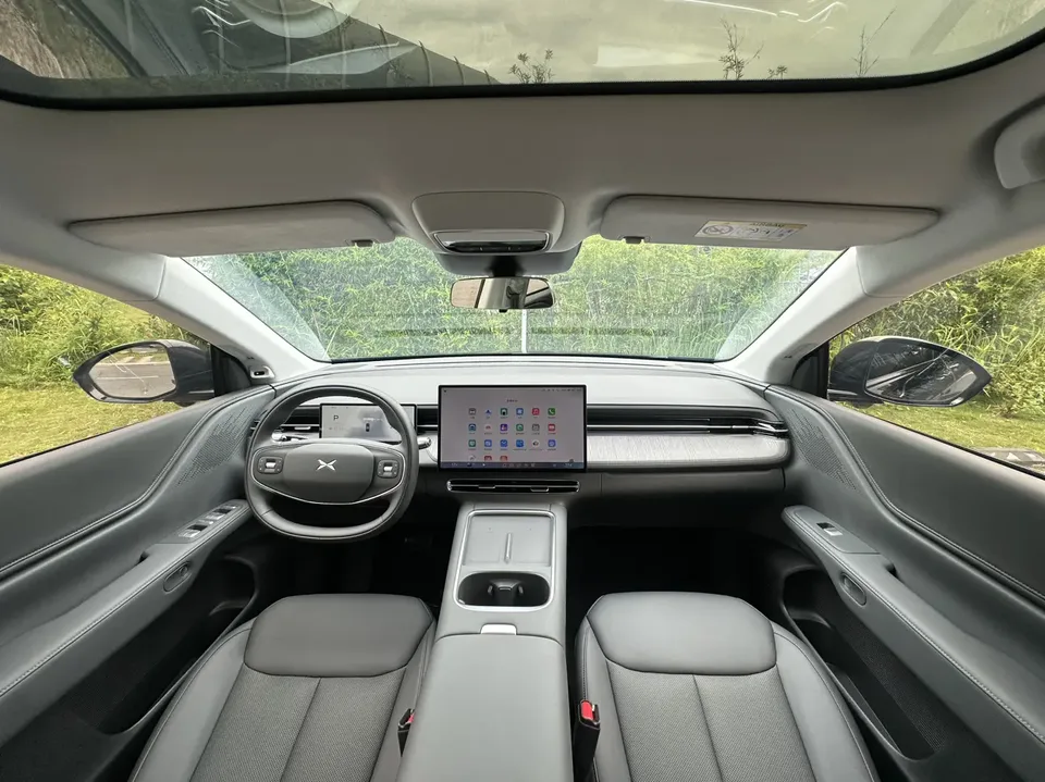 XPeng G6 Xpeng G6 Pure Electric 625 Long Range Max Technology Edition 2025 — thumbnail 4