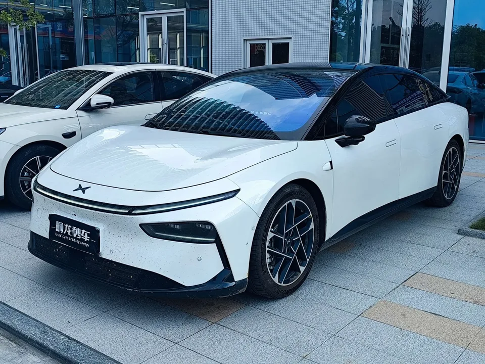 XPeng P7+ Xpeng P7+ Pure electric ultra-long range Max 2024 — photo 1, buy with delivery to Moscow