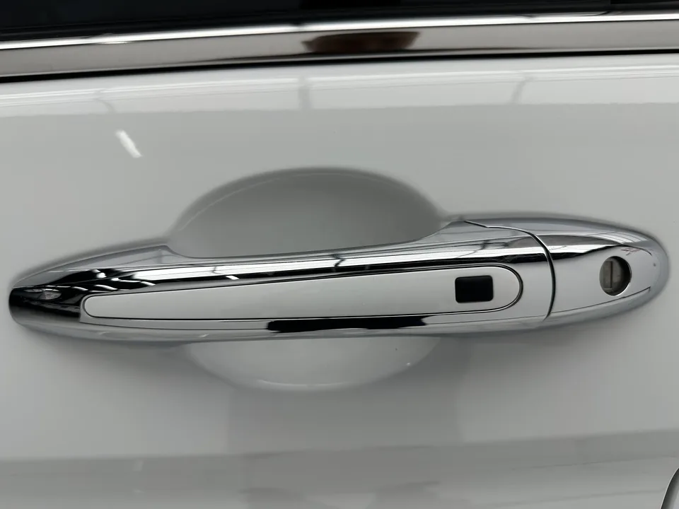 Haval M6 Haval M6 PLUS 1.5T DCT Luxury Intelligent Connection 2023 — thumbnail 3