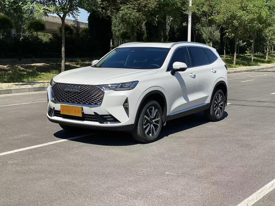 Haval H6 H6 1.5T Automatic 2WD Classic Edition 2024 — photo 1, buy with delivery to Moscow