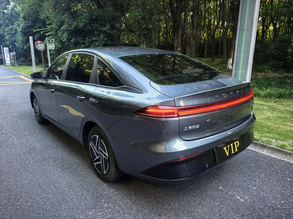 Roewe D6 Roewe D6 450km Premium Edition 2025 — thumbnail 2