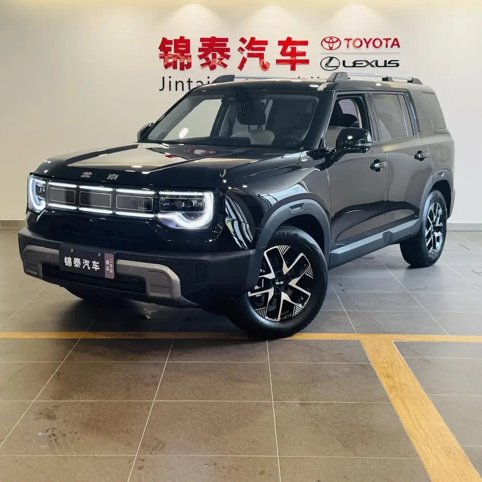 BAIC Beijing Off-road BJ30 Beijing Off-road BJ30 1.5T DCT 2WD Light Wild Max Edition 2024 — photo 1, buy with delivery to Moscow