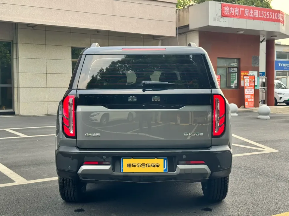 BAIC Beijing Off-road BJ30 Beijing Off-road BJ30 1.5T DHT Magic Core Electric Drive Standard Edition 2024 — thumbnail 2