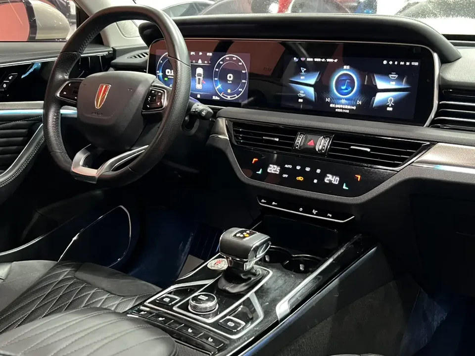 Hongqi HS5 Hongqi HS5 2.0T Zhilian Flagship Edition 2022 — thumbnail 3