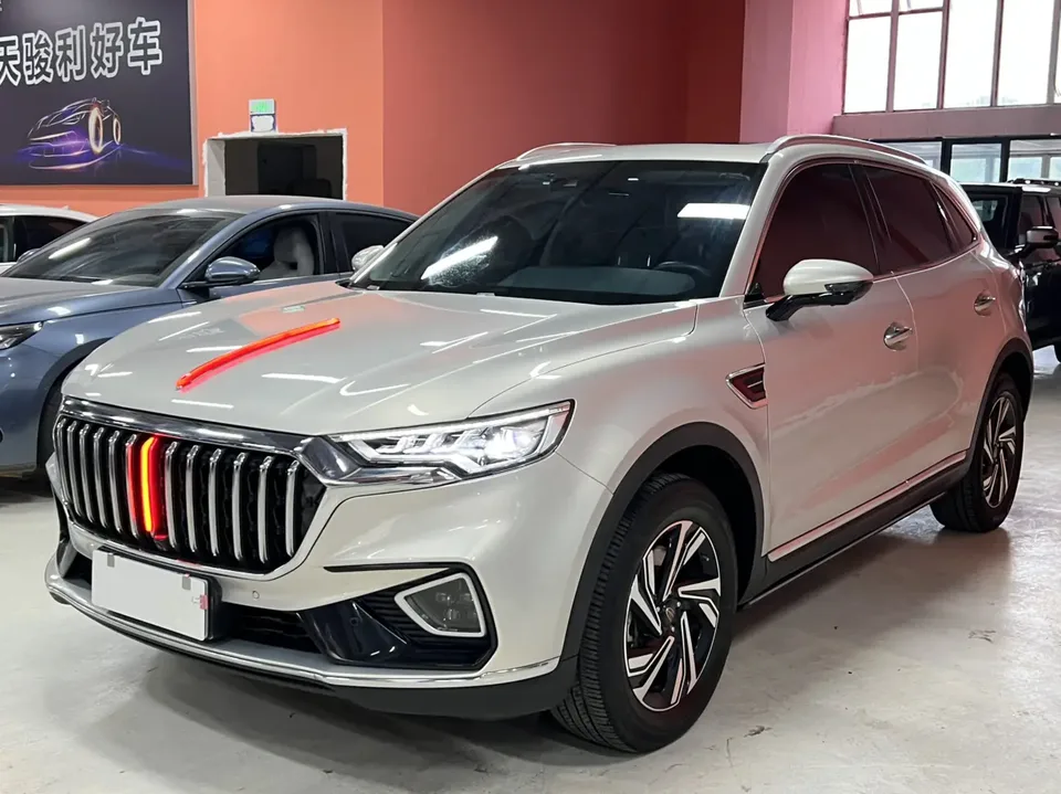 Hongqi HS5 Hongqi HS5 2.0T Zhilian Flagship Edition 2022 — photo 1, buy with delivery to Moscow