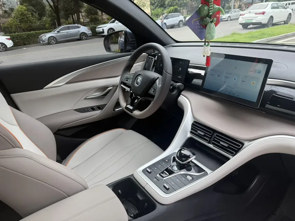 BYD Song Pro DM Song Pro DM DM-i Honor Edition 71km Pilot Edition 2024 — thumbnail 3