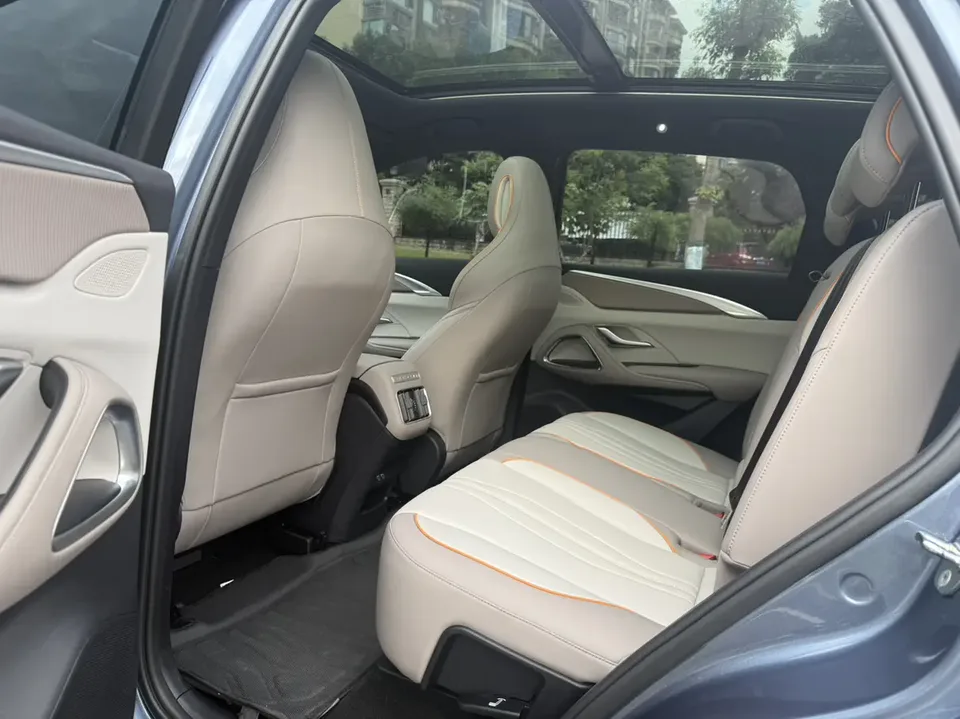 BYD Song Pro DM Song Pro DM DM-i Honor Edition 71km Pilot Edition 2024 — thumbnail 4