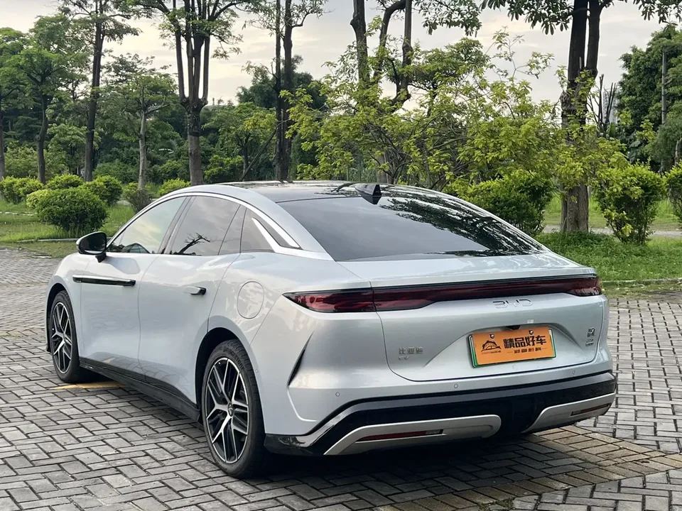 BYD Han L EV Han L EV 601KM 4WD LiDAR Flagship 2025 — thumbnail 2