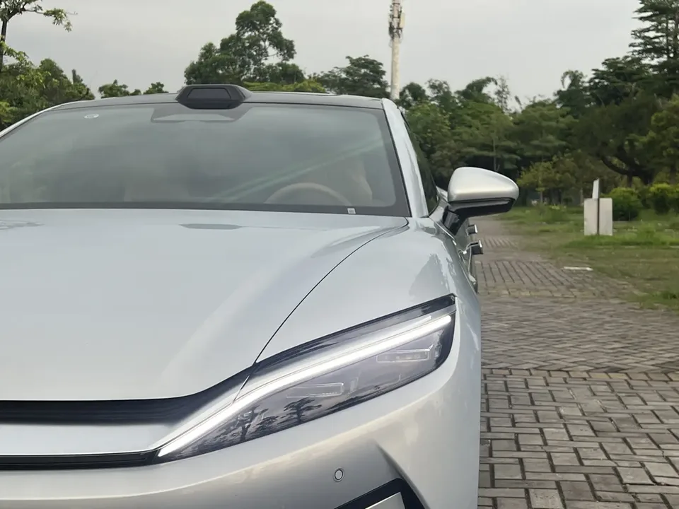 BYD Han L EV Han L EV 601KM 4WD LiDAR Flagship 2025 — thumbnail 3