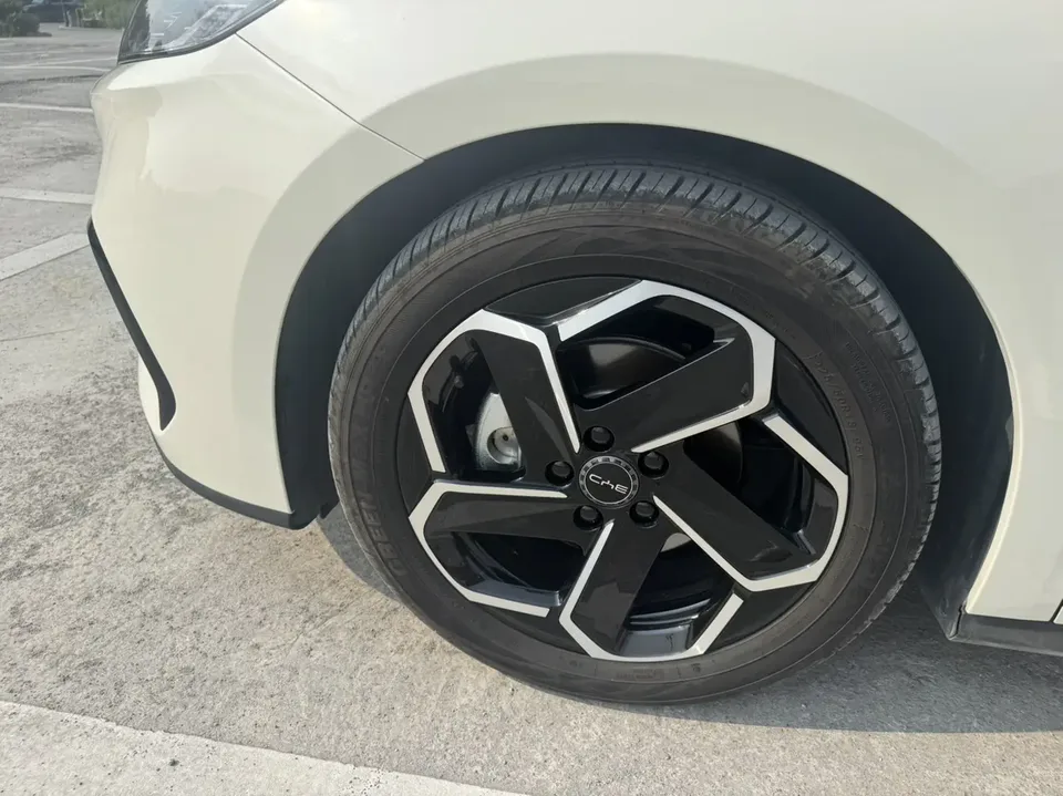 BYD Seal 06DM Seal 06DM DM-i 120KM Flagship Model 2024 — миниатюра 3