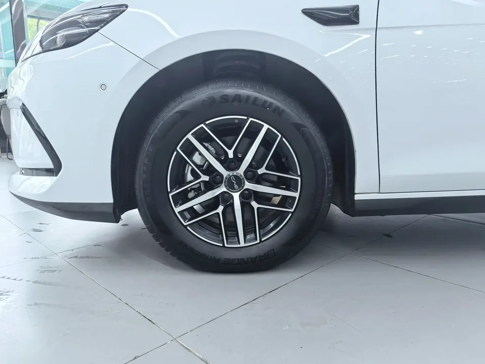 BYD Seal 05DM Seal 05DM Intelligent Driving Edition DM-i 120KM Flagship Model 2025 — thumbnail 3