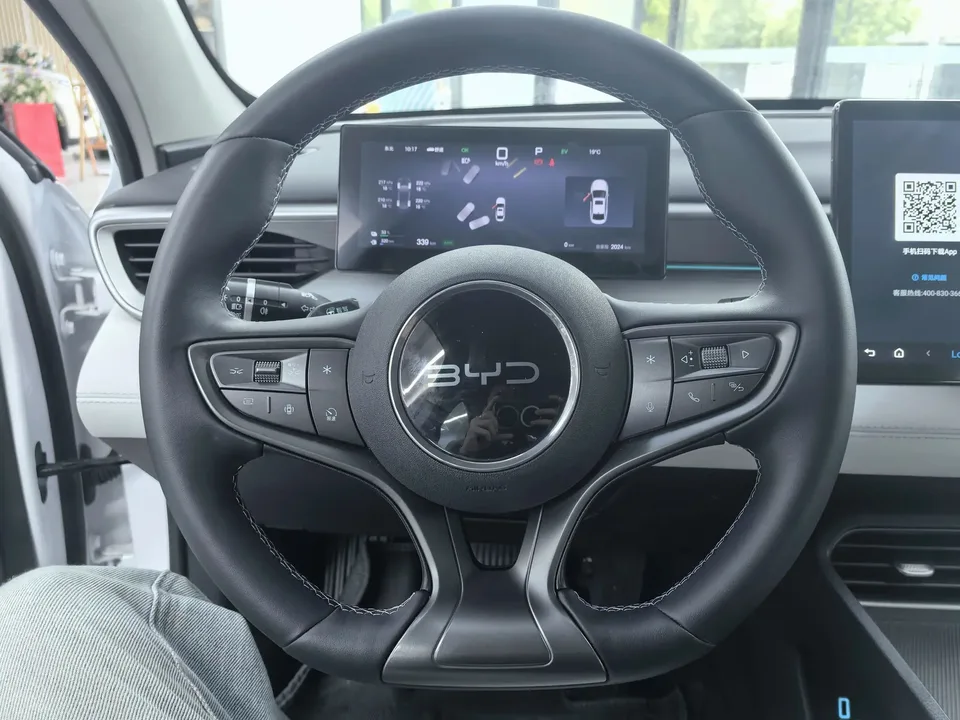 BYD Seal 05DM Seal 05DM Intelligent Driving Edition DM-i 120KM Flagship Model 2025 — thumbnail 4