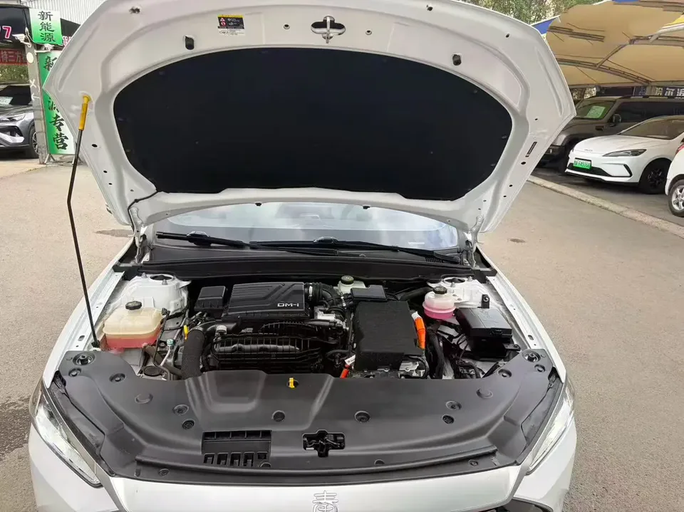 BYD Seal 05DM Seal 05DM DM-i 210KM Premium 2026 — thumbnail 3
