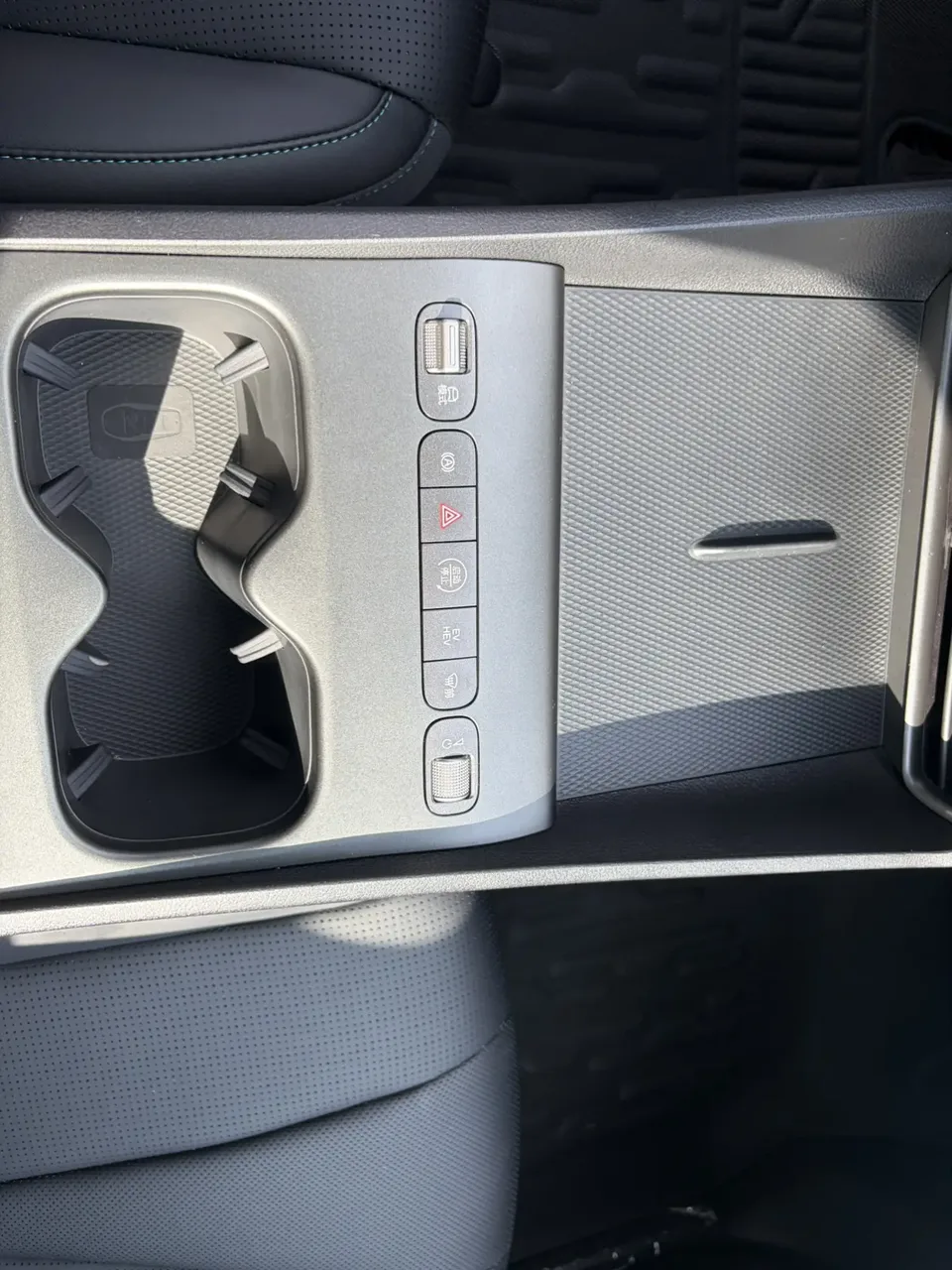BYD Seal 05DM Seal 05DM DM-i 210KM Premium 2026 — thumbnail 4