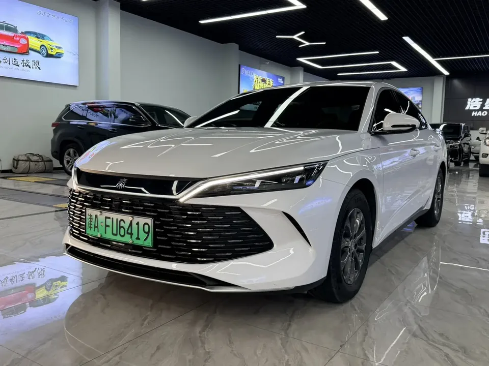 BYD Qin L DM Qin L DM DM-i 80KM Leading Model 2024 — photo 1, buy with delivery to Moscow