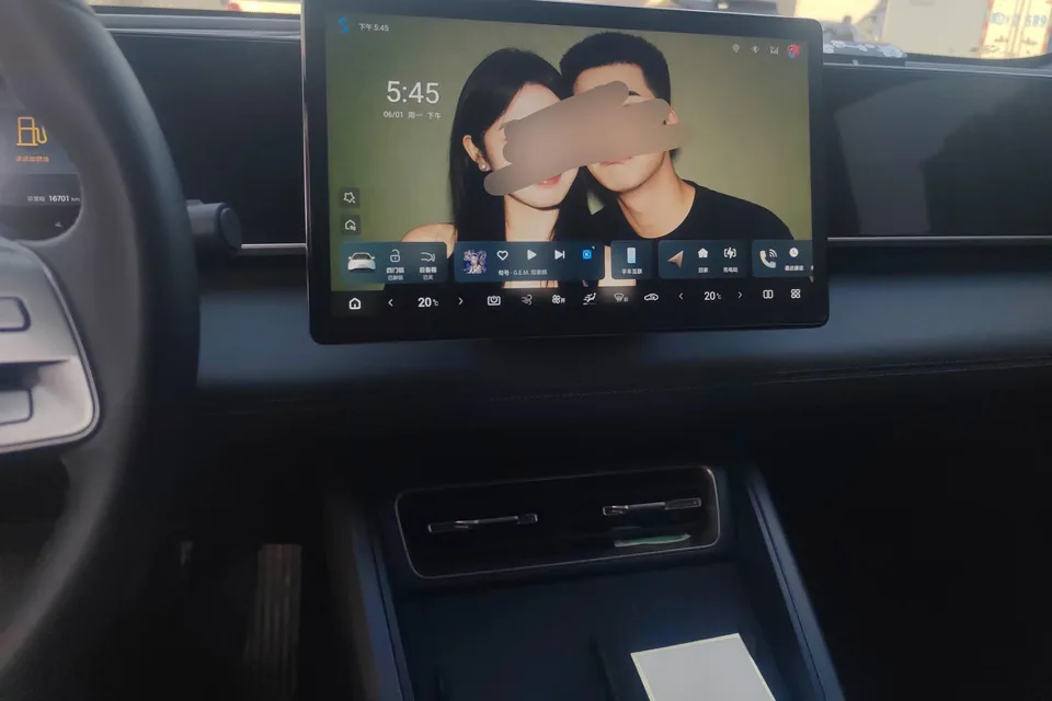 BYD Qin L DM Qin L DM Intelligent Driving Edition DM-i 80KM Leading Edition 2025 — thumbnail 4