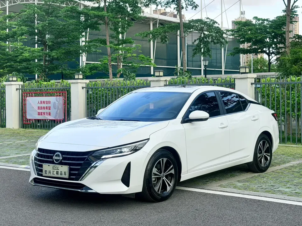 Nissan Sylphy Sylphy Sylphy 2023 facelift 1.6L CVT Enjoy Edition 2023 — photo 1, buy with delivery to Moscow