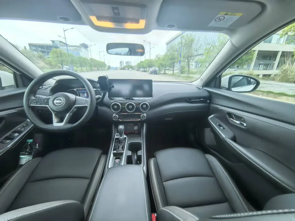 Nissan Sylphy Sylphy 1.6L CVT True Edition 2025 — thumbnail 4