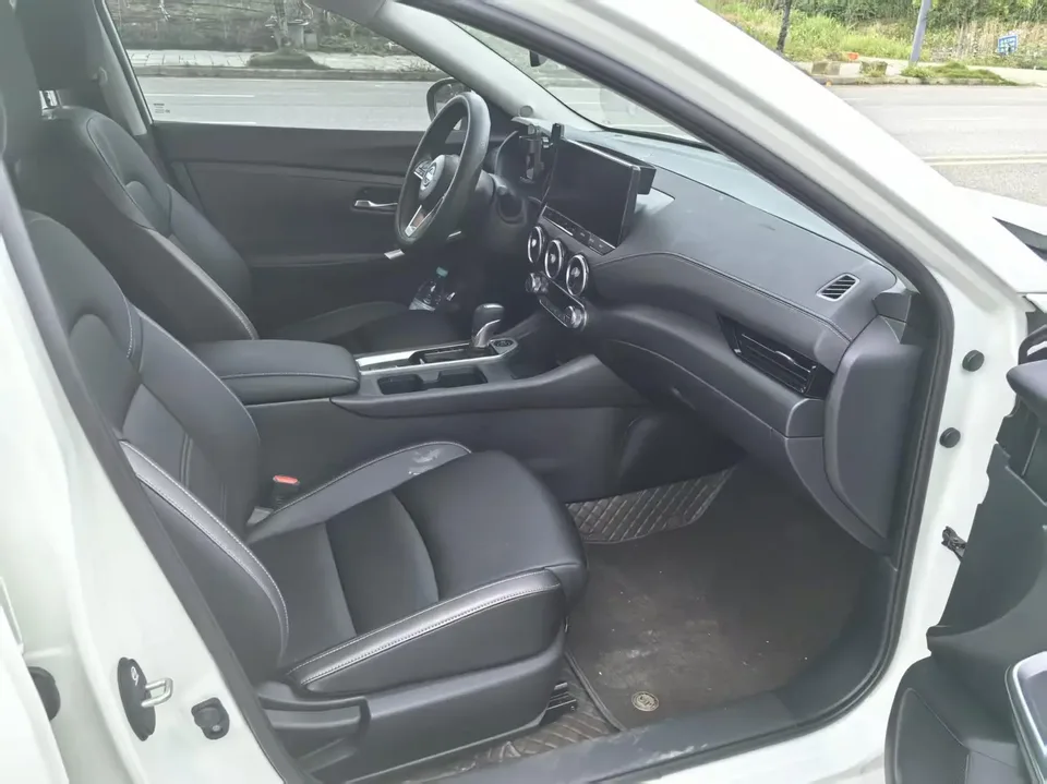 Nissan Sylphy Sylphy 1.6L CVT True Edition 2025 — thumbnail 5