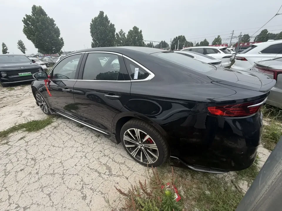 Geely Preface Xing Rui 1.5T Dongfangyao Kunlun Edition 2026 — thumbnail 4