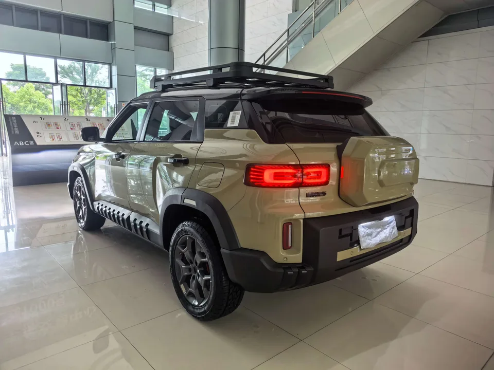 Geely Cowboy cowboy 1.5TD Fun Wild Edition 2025 — thumbnail 2