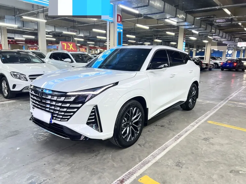 Changan Uni-Z Changan UNI-Z 1.5T DCT Premium 2025 — photo 1, buy with delivery to Moscow