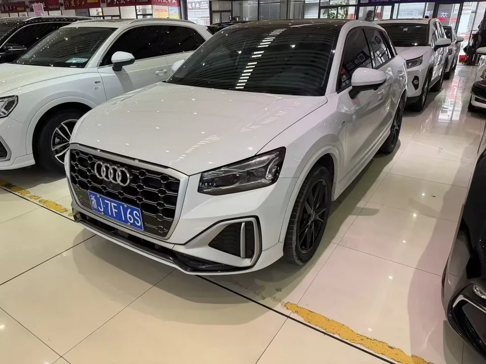 Audi Q2L Audi Q2L 35 TFSI Progressive Dynamic 2022 — photo 1, buy with delivery to Moscow
