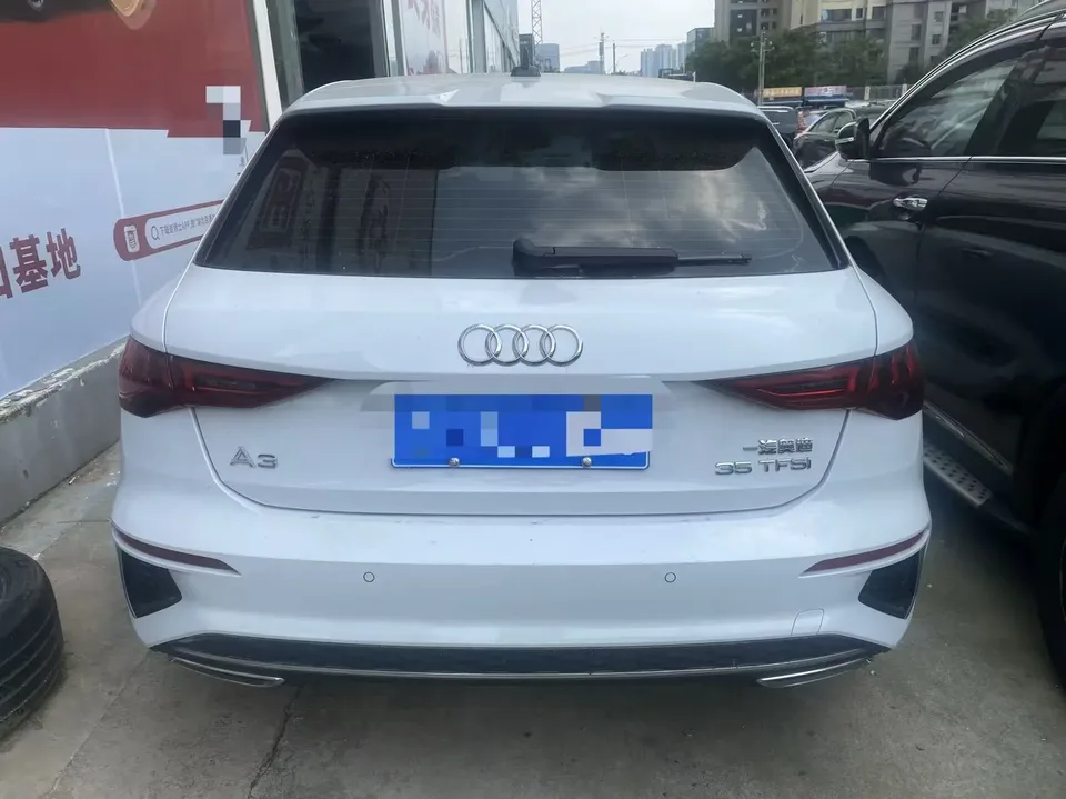 Audi A3 Audi A3 2022 Sportback 35 TFSI Stylish and sporty 2022 — thumbnail 4