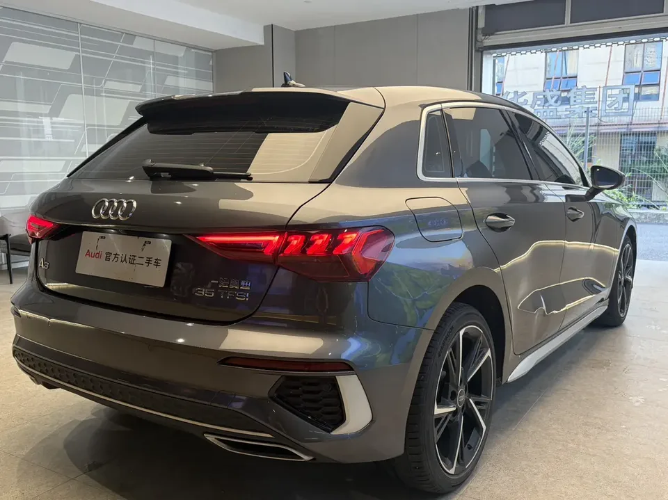 Audi A3 A3 facelift Sportback 35 TFSI stylish and sporty 2023 — thumbnail 2