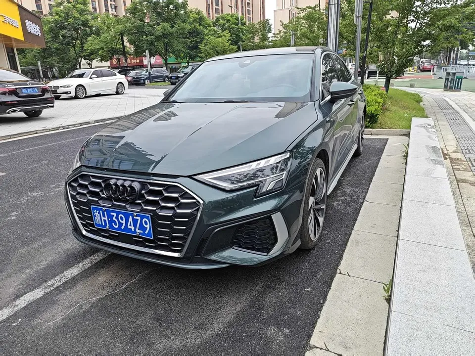 Audi A3 Audi A3 A3L Limousine 35 TFSI Stylish Sports 2022 — photo 1, buy with delivery to Moscow