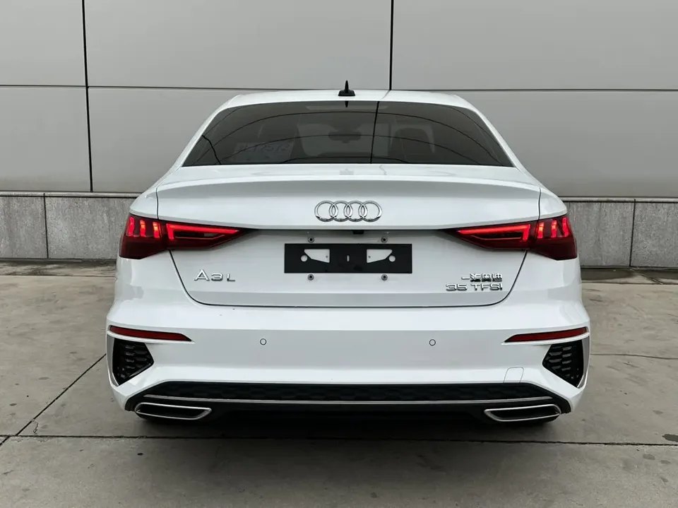 Audi A3 Audi A3 A3L Limousine 35 TFSI Stylish Sports 2022 — миниатюра 2