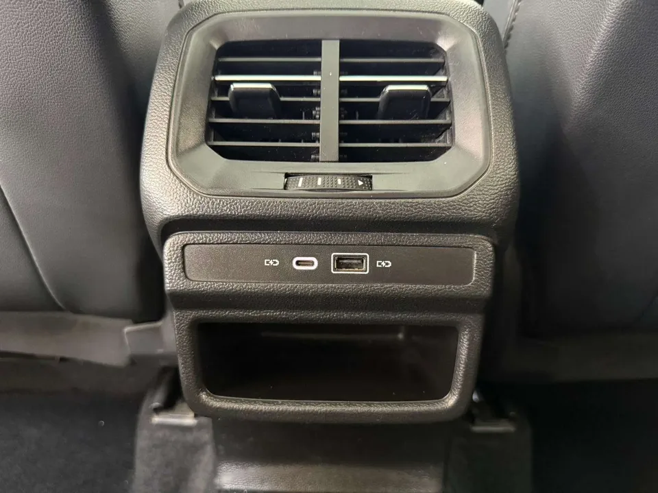 Volkswagen Tharu tuyue 280TSI 2WD Deluxe Edition 2022 — thumbnail 3