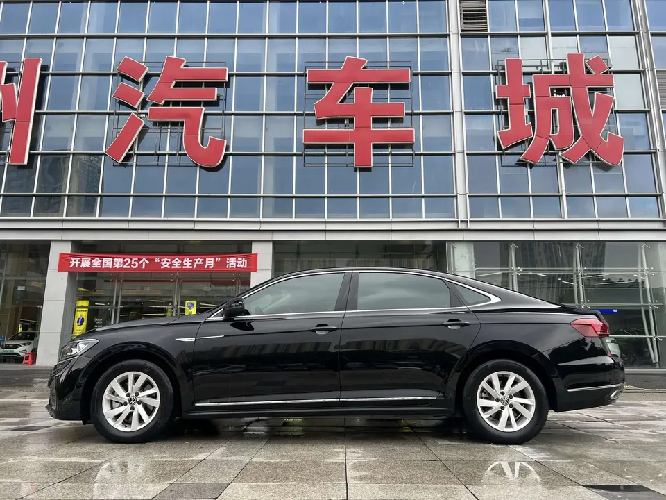 Volkswagen Passat PHEV Passat PHEV 430PHEV Hybrid Business Edition 2022 — thumbnail 4
