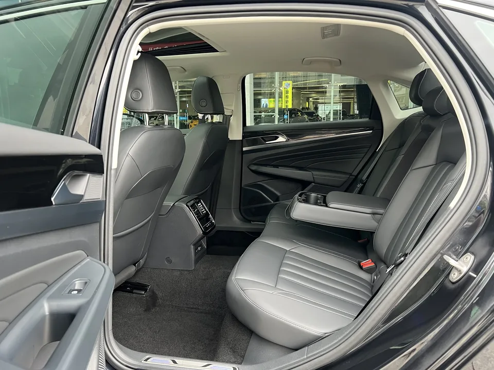 Volkswagen Passat PHEV Passat PHEV 430PHEV Hybrid Business Edition 2022 — thumbnail 5