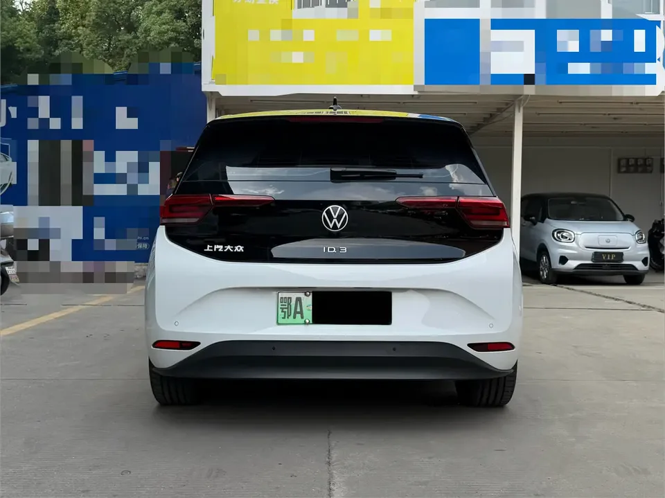 Volkswagen ID.3 Volkswagen ID.3 Smart Model 2025 — thumbnail 2
