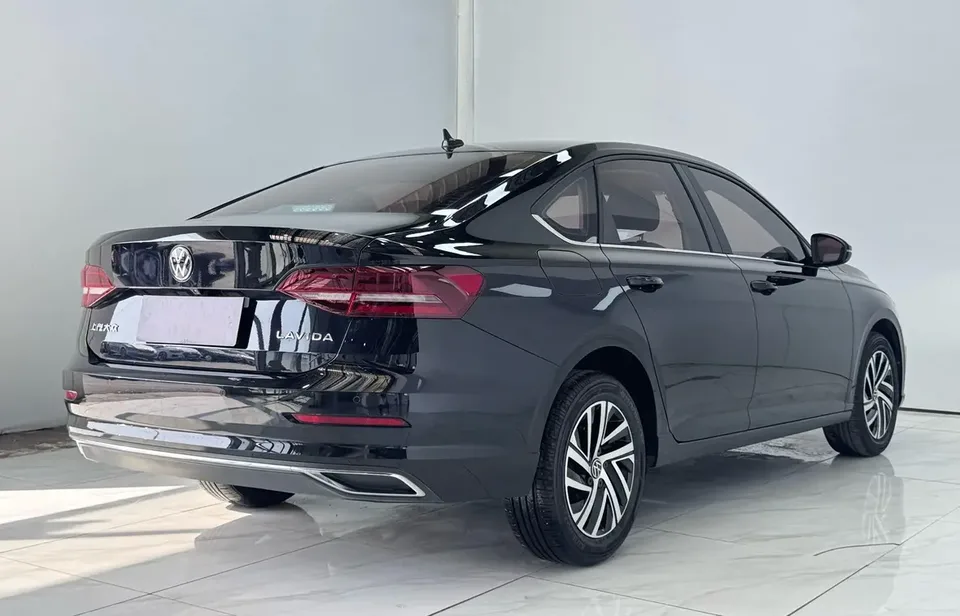Volkswagen Lavida Lavida 2022 280TSI DSG Comfort Edition 2022 — миниатюра 2
