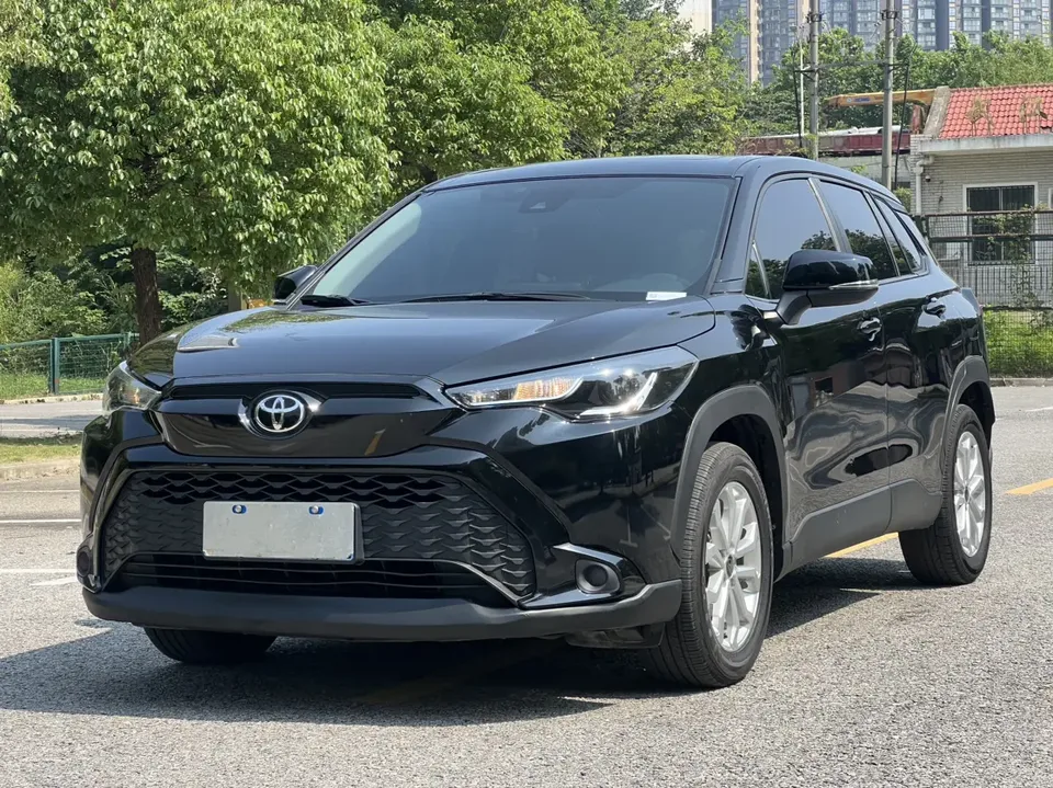 Toyota Frontlander Fenglanda 2.0L CVT Leading Edition 2022 — photo 1, buy with delivery to Moscow