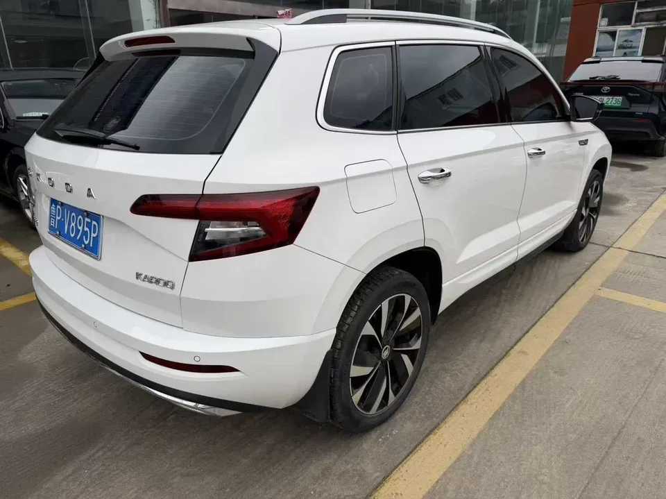 Skoda Karoq Korok TSI280 Premium Edition 2022 — thumbnail 4