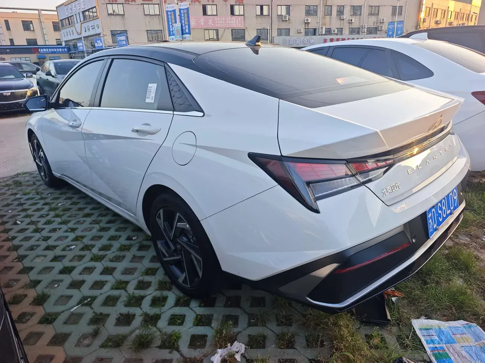 Hyundai Elantra Elantra 1.5L CVT GLX Elite Edition 2023 — thumbnail 4