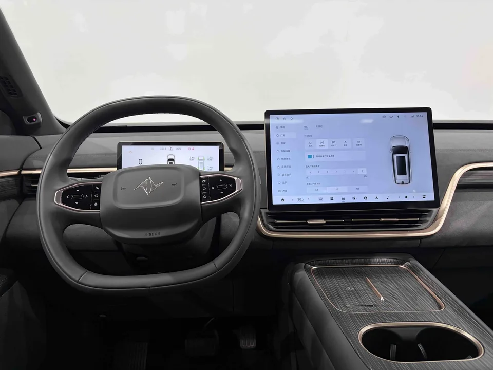 Dongfeng Yipai 008 Yipai 008 210Max Extended Range 6-seater 2024 — thumbnail 3