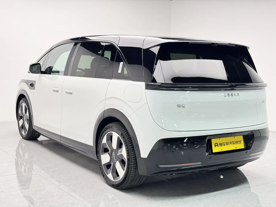 Zeekr Mix ZEEKR MIX 76kWh Smart Driving Edition 2025 — thumbnail 2