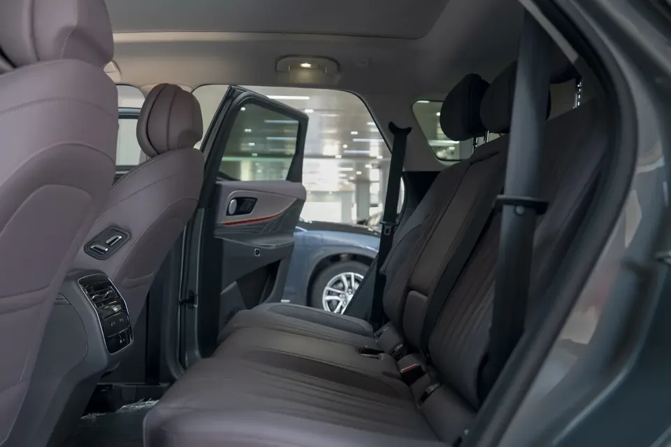 Chery Tiggo 9 C-DM Tiggo 9 C-DM 106km Super Edition Ternary Lithium 2025 — thumbnail 4