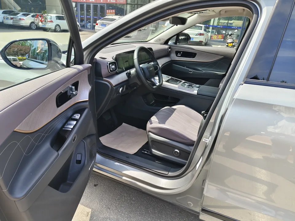 Chery Tiggo 9 C-DM Tiggo 9 C-DM 106km Super Edition Ternary Lithium 2025 — thumbnail 5